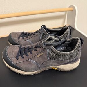 Men’s/boys shoes waterproof